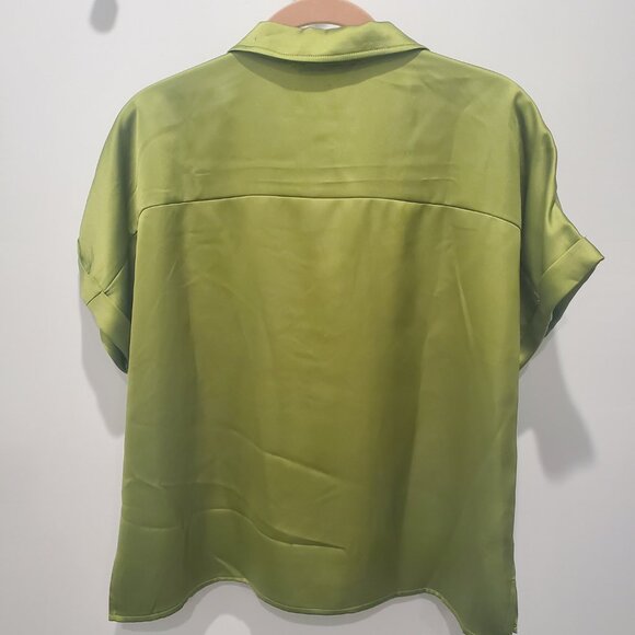 Rachel Zoe New Chartreuse Green Short Sleeve Satin Button Down Blouse  Large - Picture 2 of 9